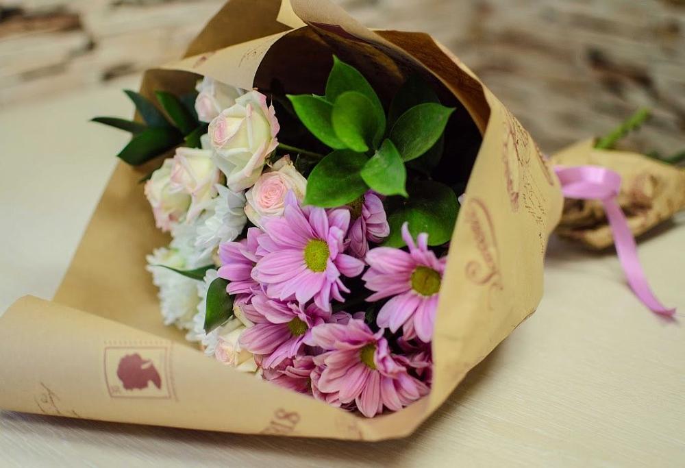 Букет цветов из: Розы и Хризантемы в Придорожной