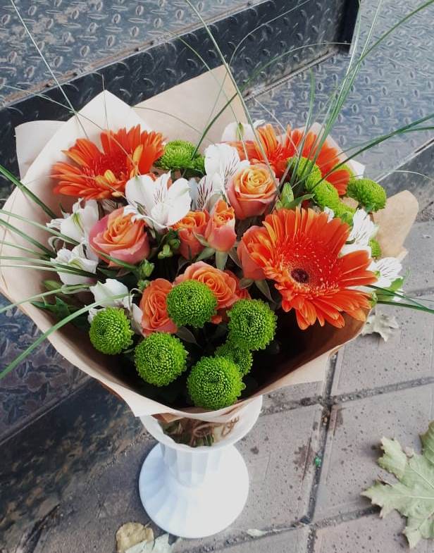 Букет цветов из: Герберы, Хризантемы, Альстромерии и Розы в Придорожной