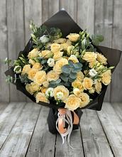 Букет цветов из:  Розы и Лизиантусы #REPLACE_PRED# Придорожной