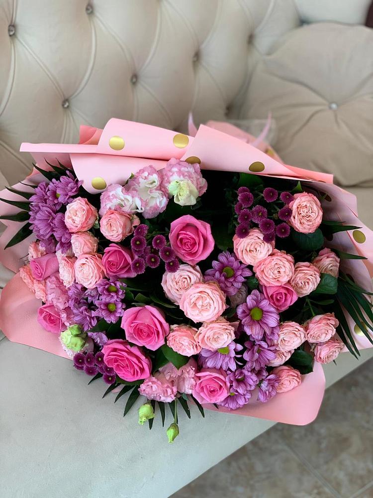 Букет цветов из: Хризантемы, Розы и Лизиантусы в Придорожной