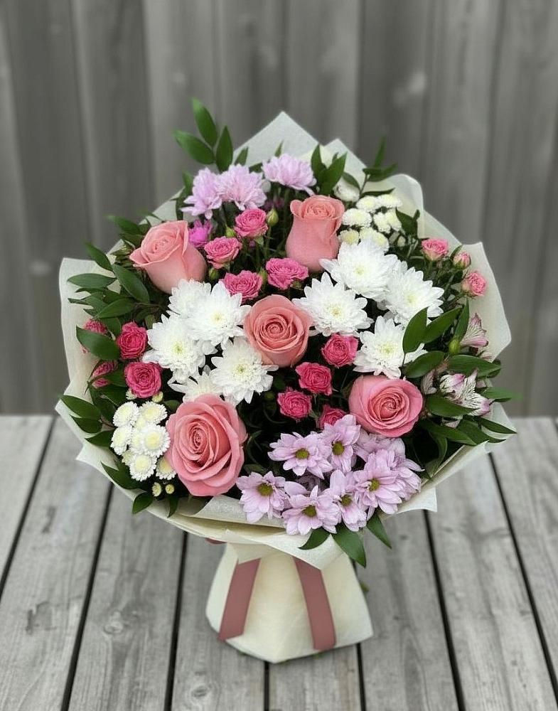 Букет цветов из: Альстромерии, Гвоздики, Розы и Хризантемы в Придорожной