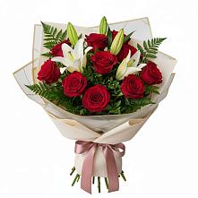 Букет цветов из:  Лилии и Розы в Придорожной