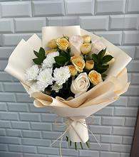 Букет цветов из:  Розы и Хризантемы #REPLACE_PRED# Придорожной