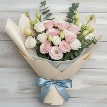 Букет цветов из:  Лизиантусы в Придорожной