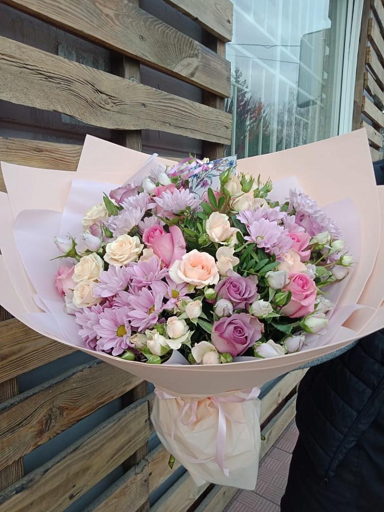 Букет цветов из: Розы и Хризантемы в Придорожной