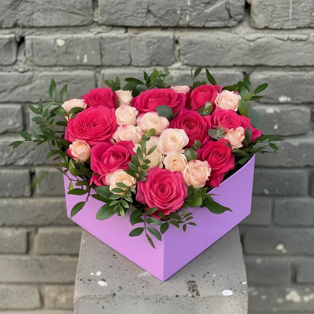 Цветочная композиция из Розы в коробке в Придорожной