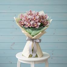 Букет цветов из:  Орхидеи и Розы в Придорожной