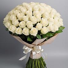 Букет 101 беля роза Белоснежка в Придорожной