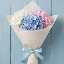 Букет цветов из:  Гортензия в Придорожной