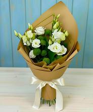 Букет цветов из:  Хризантемы и Лизиантусы в Придорожной