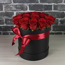 Цветочная композиция из Розы в шляпной коробке в Придорожной