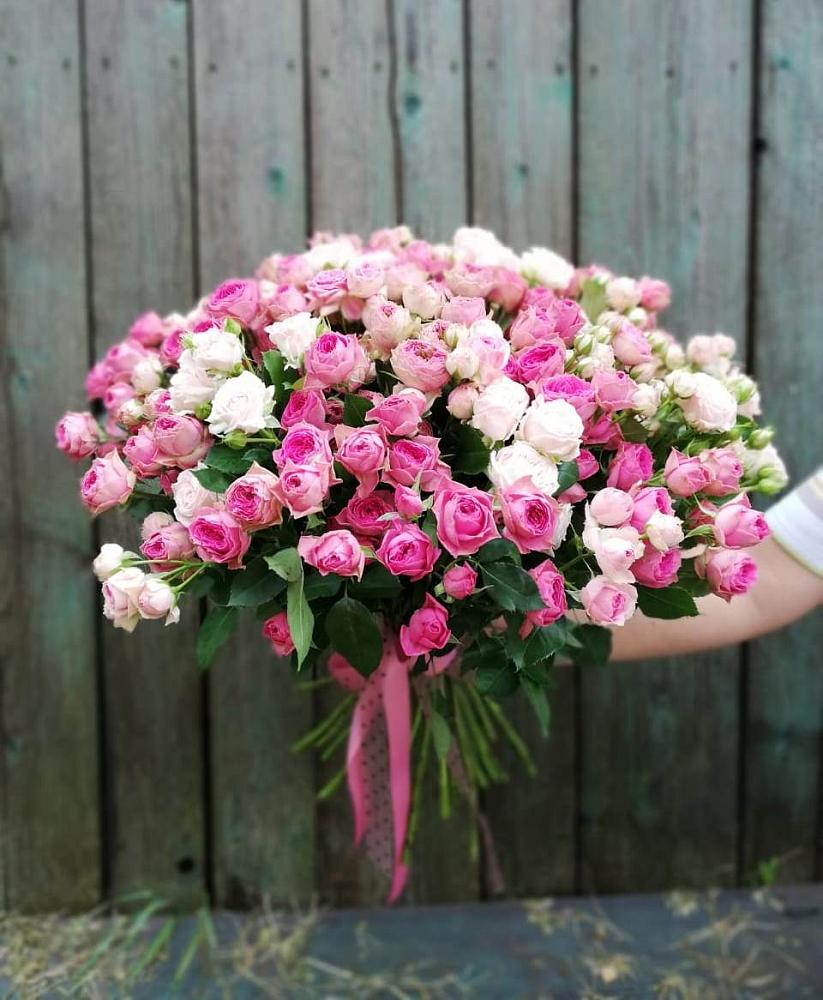 Букет Розовые кустовые розы Натали и Лав Лидия в Придорожной