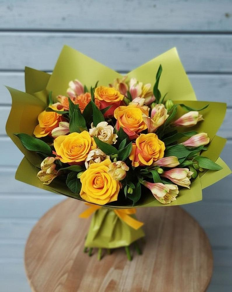 Букет цветов из: Альстромерии и Розы в Придорожной