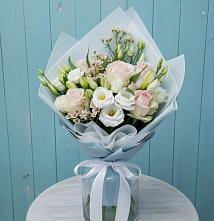 Букет цветов из:  Розы и Лизиантусы в Придорожной