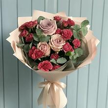 Букет цветов из:  Гвоздики и Розы #REPLACE_PRED# Придорожной