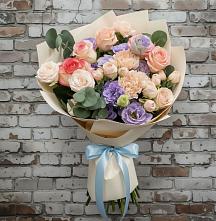 Букет цветов из:  Розы, Лизиантусы и Гвоздики в Придорожной